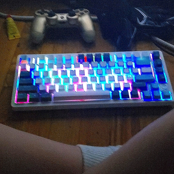 Keyboard - Picture 1 of 1